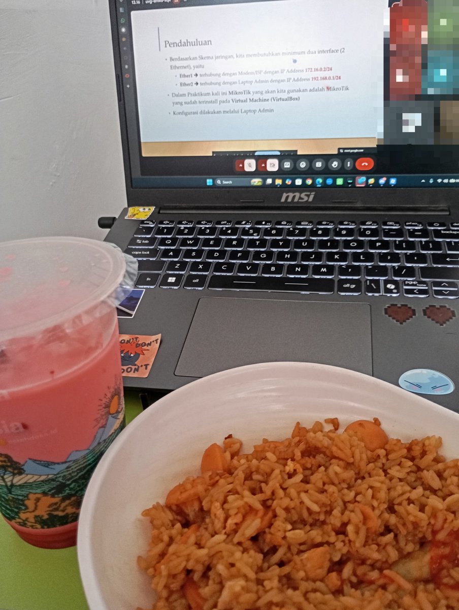 ReyRebahan's tweet photo. izin sambil makan ya pak 😅 https://t.co/4ijbcbHjfU