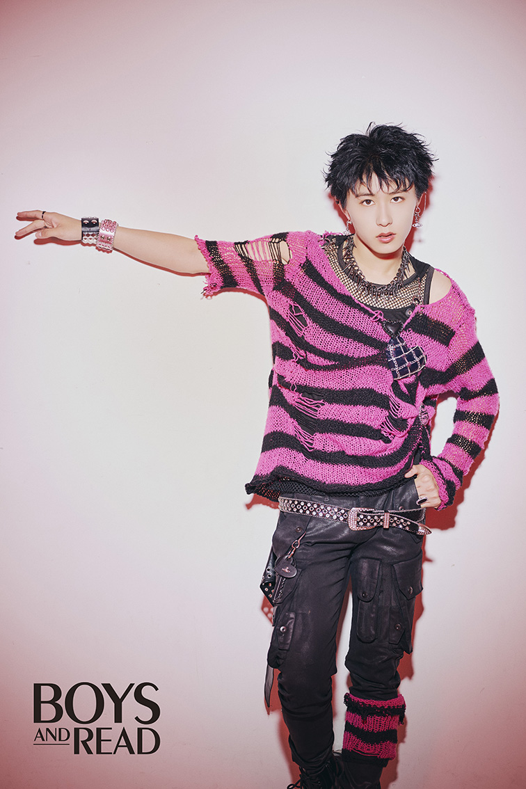 boys_and_read's tweet photo. 【BOYS AND READ 003名言集その5（ #KENT #龍宮城 ）】

「隙がない人間って本当の完璧じゃないよなって。不器用でも挑戦を重ねながら機会をつかんでいく。それが自分の届けたい姿だなって気づきました」

続きは👇
Amazon
https://t.co/DOmhI5NOvR

tower
https://t.co/DOmhI5NOvR

@RYUGUJOofficial https://t.co/SkcNsaSmJ4