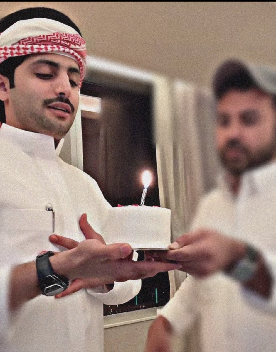 gnj__99's tweet photo. كل عام وانت بالف خير 🤍🥳
الله يجعل ايامك سعيده وعمرك مديد ❤️❤️
الله يجعل ايامك المقبلة كلها خير عليك ورزق وسعاده يارب 🤍✨ #منصور_ال_زايد https://t.co/UKxrph5bh1