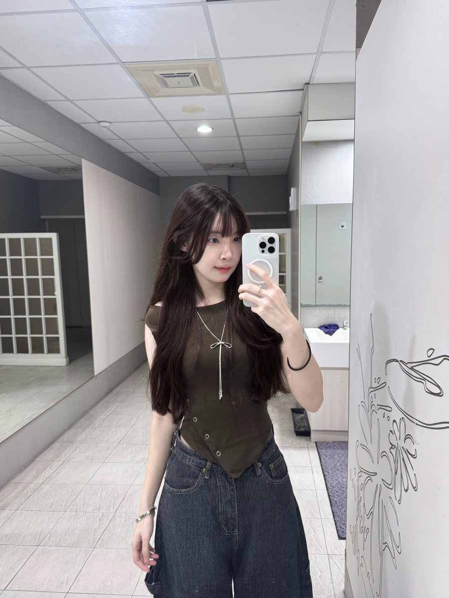 DestinyRey55366's tweet photo. 我這樣的身材 
應該不會有人按❤️��吧..... https://t.co/oGqSGBy2VW