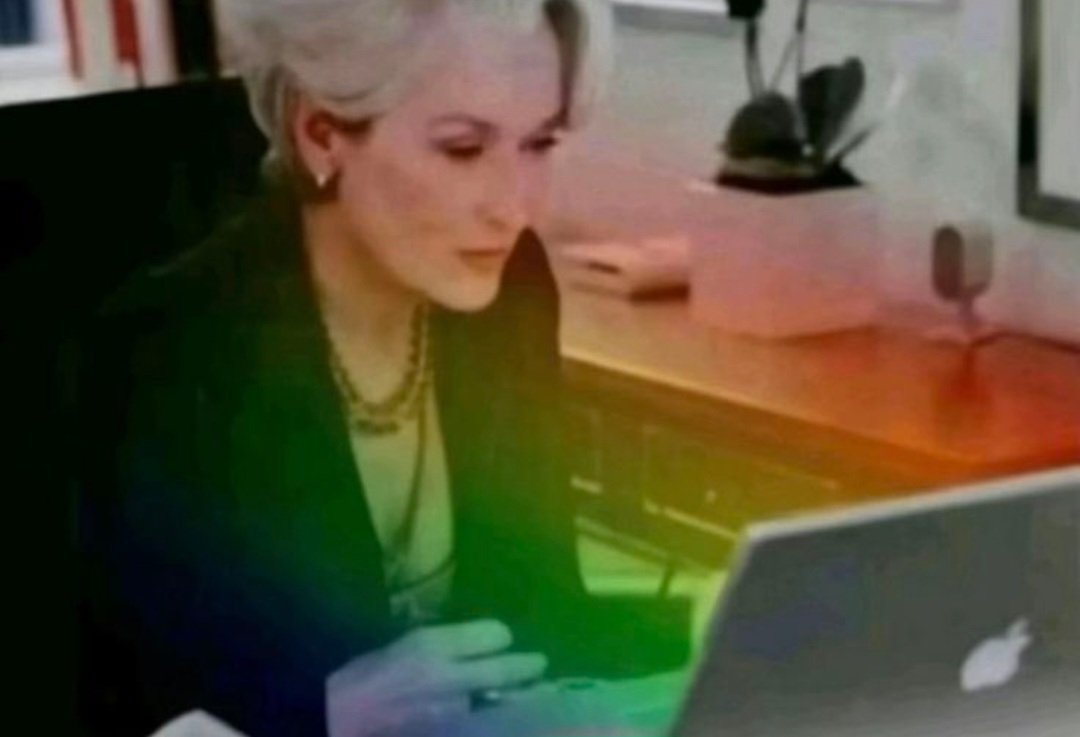 babybellrina's tweet photo. me logging in every night during beautiful chaos tour to find out what else marz did for the mia outro #missingmarzhours https://t.co/xHqpVJZ6gj