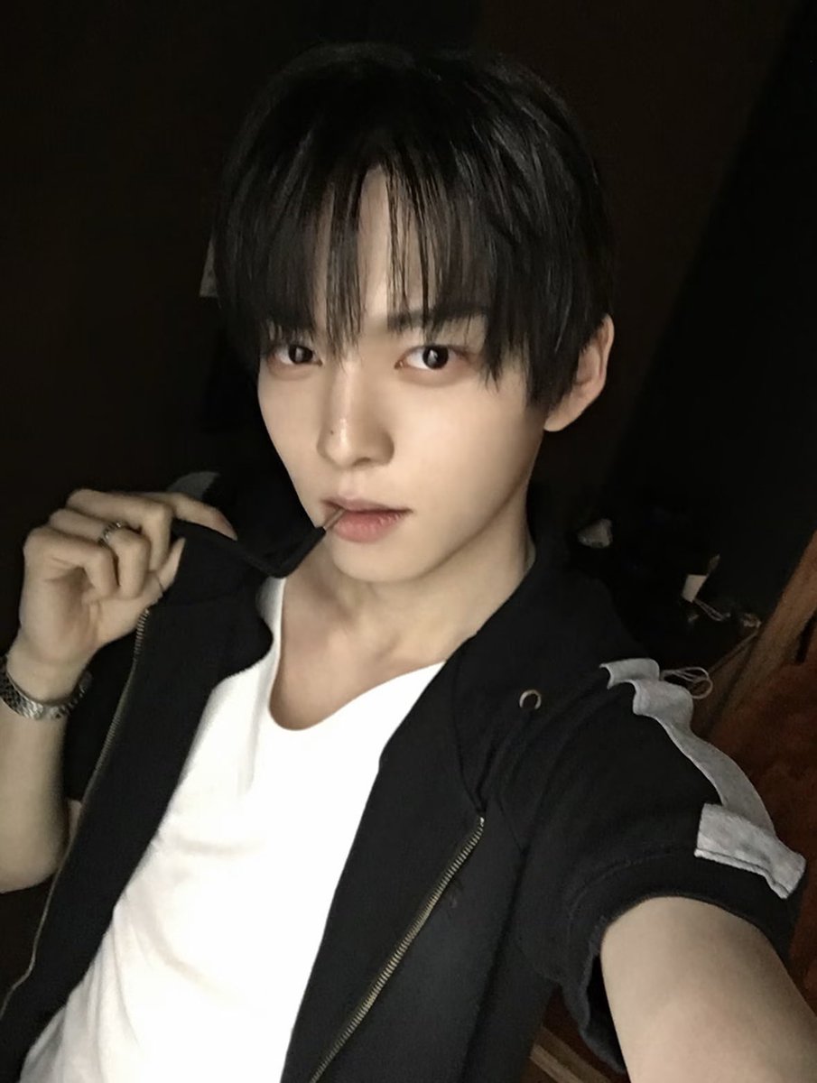 xu08w's tweet photo. #네이즈 #도혁 #NAZE #DOHYEOK https://t.co/yuI9WrxtHh