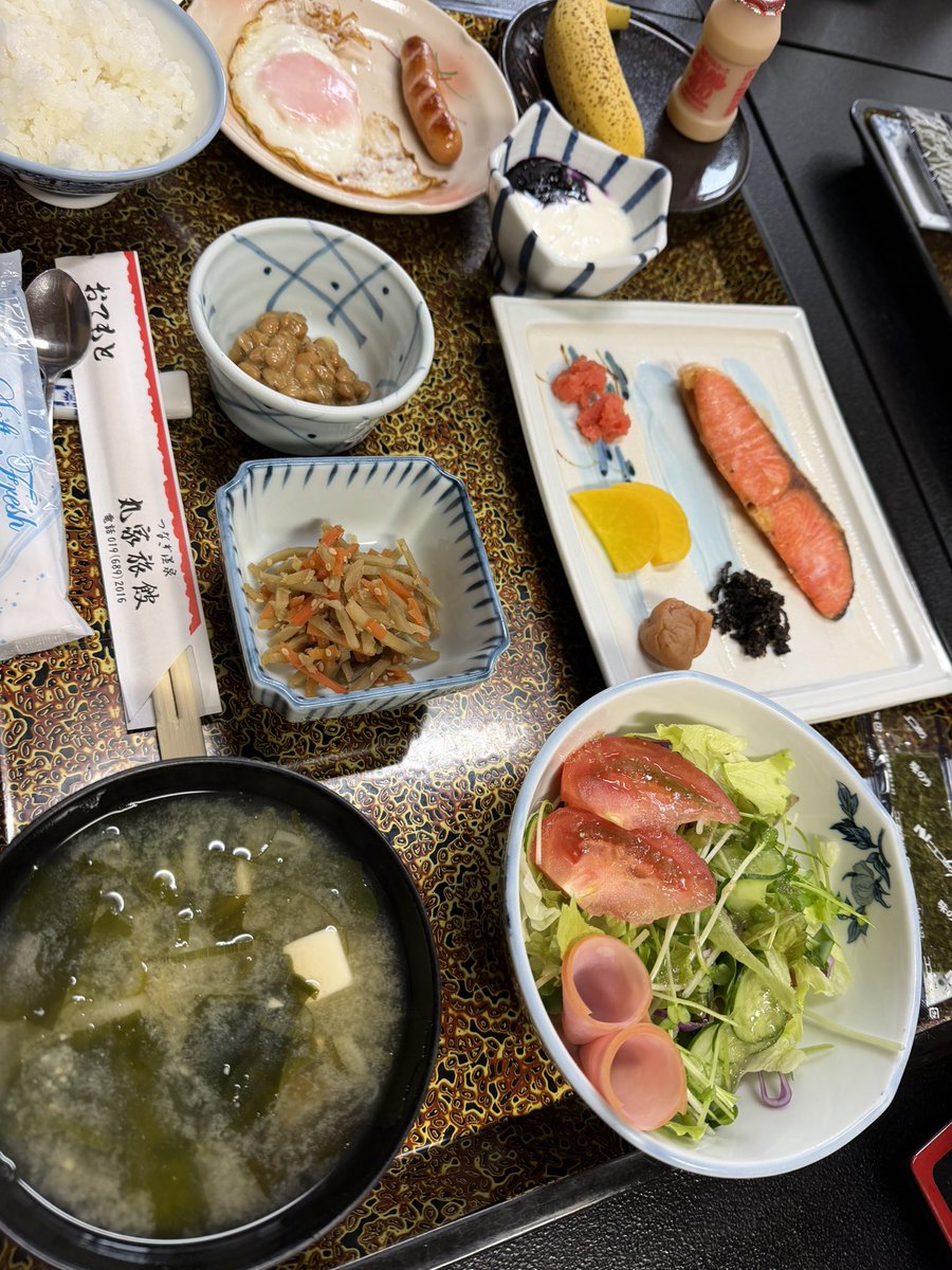 NOA16625645's tweet photo. おは日曜ございます☁️☁️☁️
旅の朝食
すごく美味しいくて、こんなのが作れるようになりたい

今日もよろしくお願いします😊 https://t.co/LsWoCXZLWl