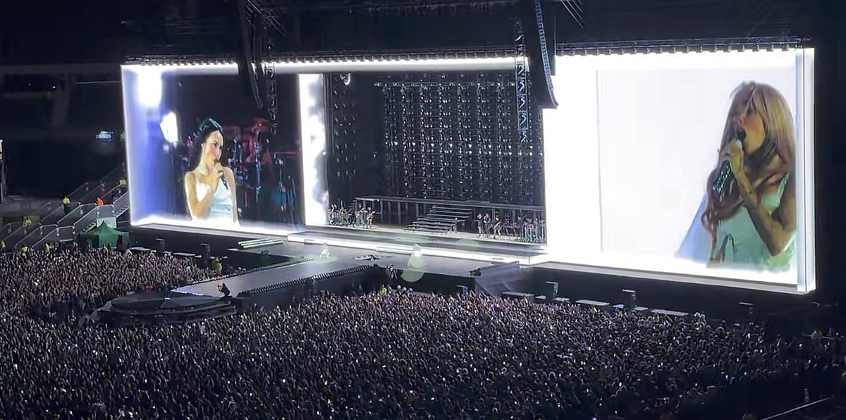 eeemiliano's tweet photo. HACIENDO HISTORIA: LALI y TINI JUNTAS EN RIVER cantando LIKE A VIRGIN.

Estoy a punto de FALLECER. https://t.co/7cRfz9tk2e
