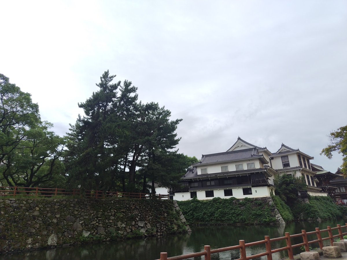 ogurisap's tweet photo. 小倉散歩

小倉城
八坂神社
旦過市場

旦過市場で食べ歩こうと思ってたのに日曜日定休のお店がほとんどらしく活気0😢
100くらいあるお店の5店舗くらいしか空いてなかった😇 https://t.co/oXElDlm8MH