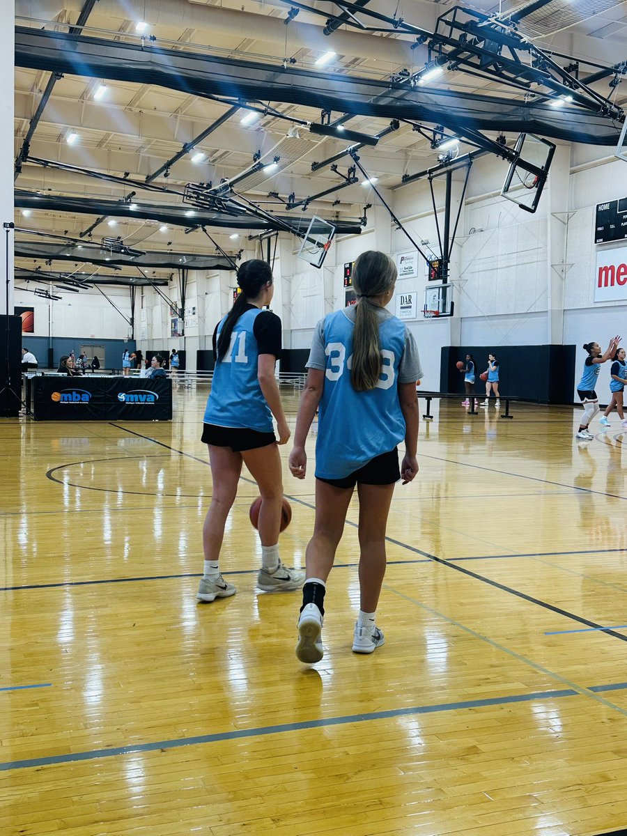 HaydynTenBrink's tweet photo. What an amazing camp we had going on today, Grand Rapids! Was a well put together camp consisting of competitive 3v3 and 5v5! Thank you to all college coach’s coming out ! Keep grinding!🏀 @CoachEvanBell @PGHMichigan @MIpremierbball @MPremierS402029 @TeaganDean03 @longbreslyn14 https://t.co/an4crlLCYd