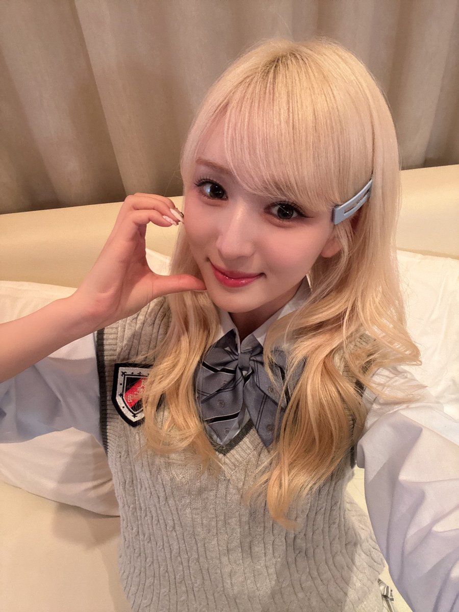official__ME_I_'s tweet photo. 24話！放送です！

素敵な出会い、思い出を振り返りながら、お楽しみください😌🫶🏻

@meiainikitayo
#ME_Iの会いにきたよ
#SUZU
#ME_I #ミーアイ https://t.co/NZyyIRt0NU