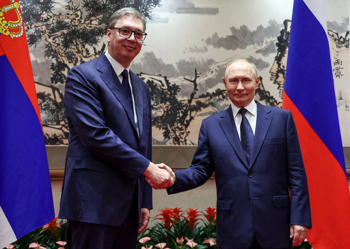 BOSNADANAS's tweet photo. 🇷🇸🇷🇺 VUČIĆ RAZGOVARAO S PUTINOM: GAS, NIS I OSTAVKA
Aleksandar Vučić razgovarao je telefonom s Vladimirom Putinom o gasu, NIS-u i odnosima Srbije i Rusije. Vučić je najavio da će 27. septembra podnijeti ostavku.
#Srbija #Vučić #Putin #NIS #Rusija https://t.co/mAkkoa4WdF
