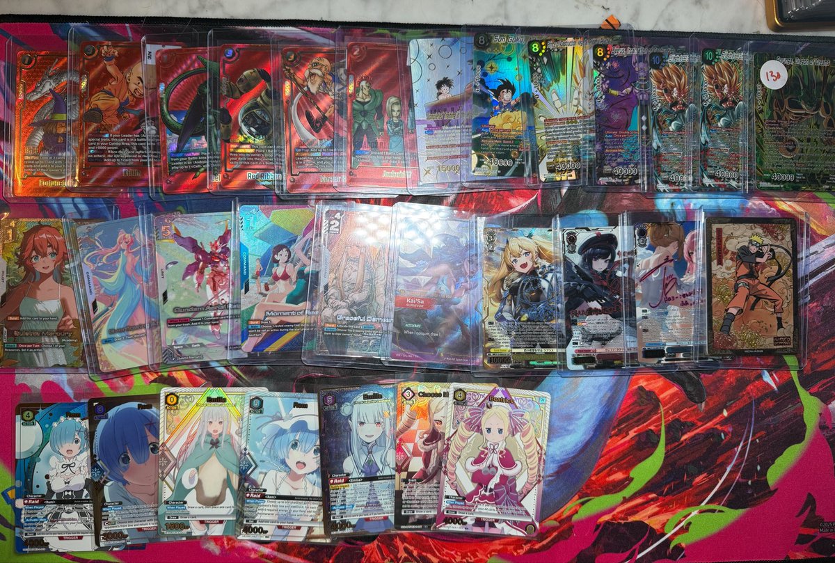 pray4goodpulls's tweet photo. Ya mans legit fell asleep while trying to list cards.

With that being said this is everything that’s up for grabs.

If you’re interested in anything just comment below or DM me and we can get to work! https://t.co/CdBMv13sHX