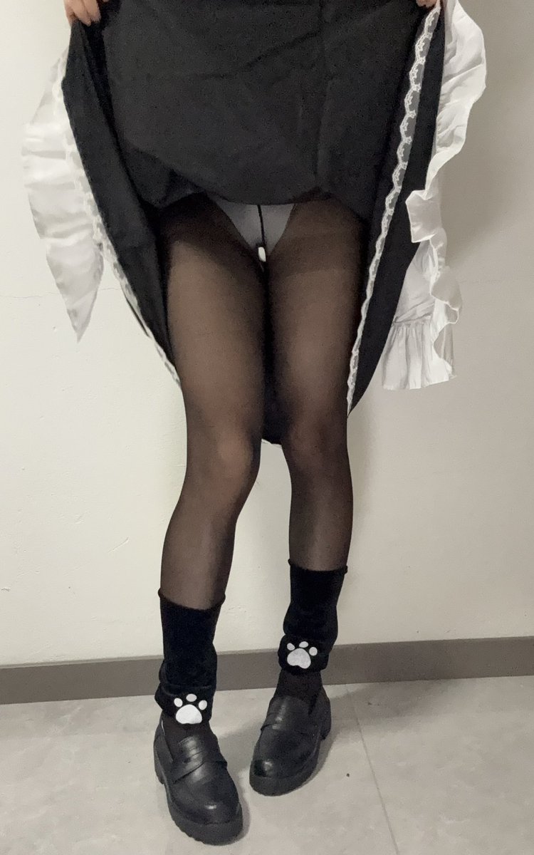 normiemr8b's tweet photo. 头伸过来夹死你喵😡#男娘 https://t.co/BDx6uq2Vxp