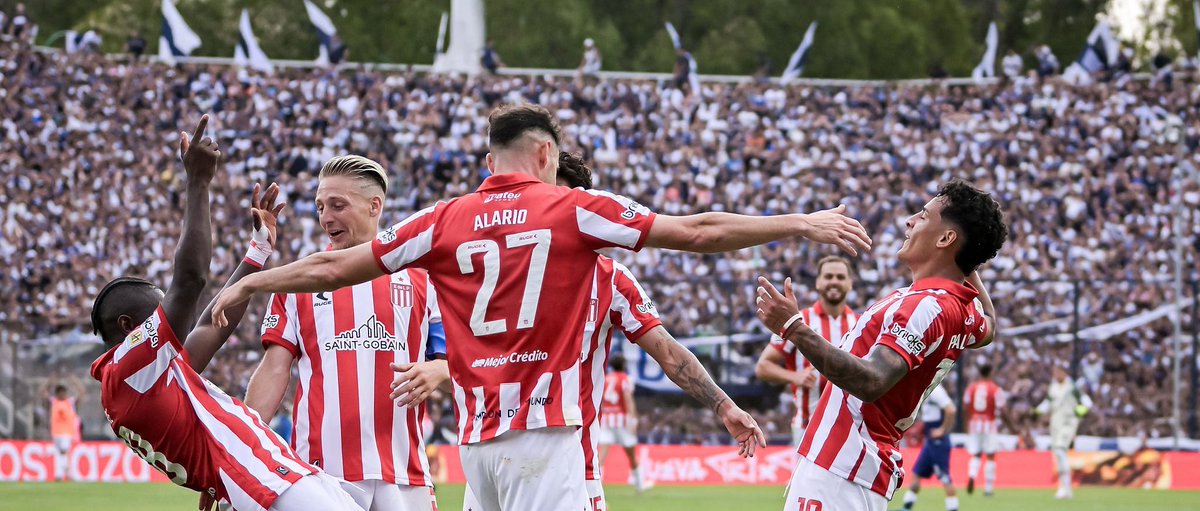 escueladelbidon's tweet photo. La pudiste haber jugado vos, pero te cagaste como de costumbre en tu casa. La Plata es, fue y será siempre la reconocida por el único campeón de esa ciudad: EL GLORIOSO ESTUDIANTES https://t.co/3LDYItOmrb