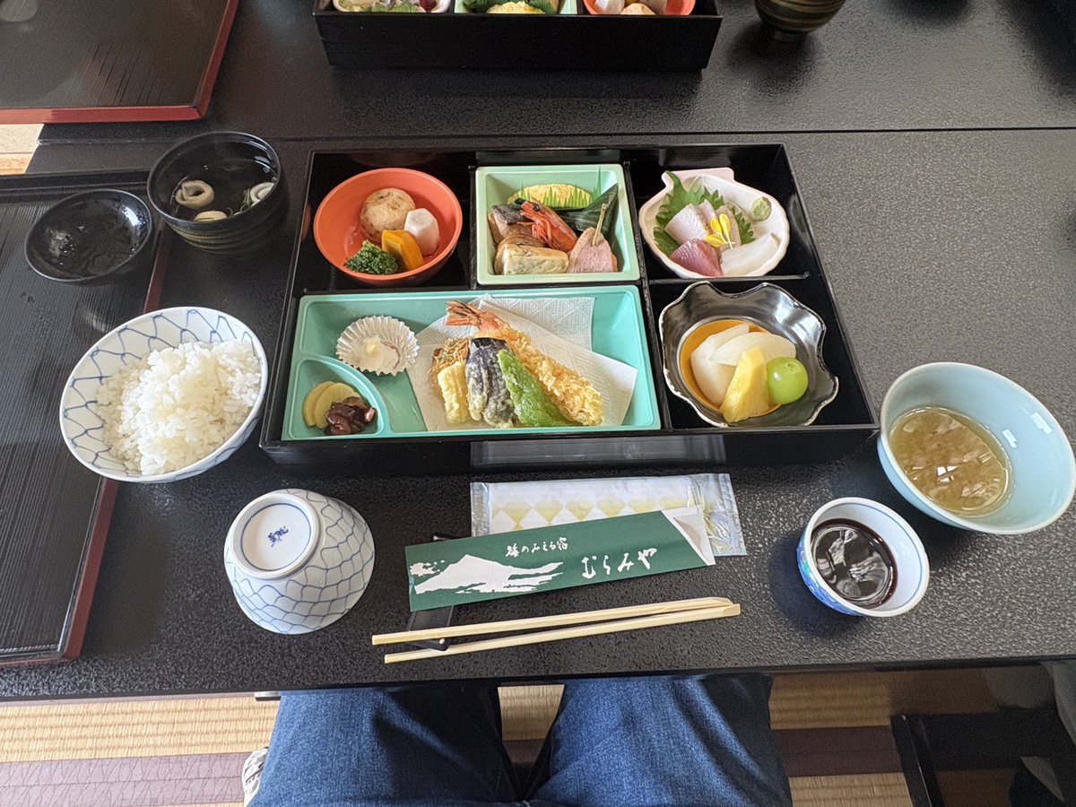 nede_k's tweet photo. 関西原子力懇談会様のご厚意により、9/26に大飯発電所の見学会に行きました！

近大の研究用炉とは異なる大スケールの施設を見学することができ、終始圧倒されていました！

#大飯原子力発電所
#エルガイアおおい https://t.co/QUQzTd3nF7