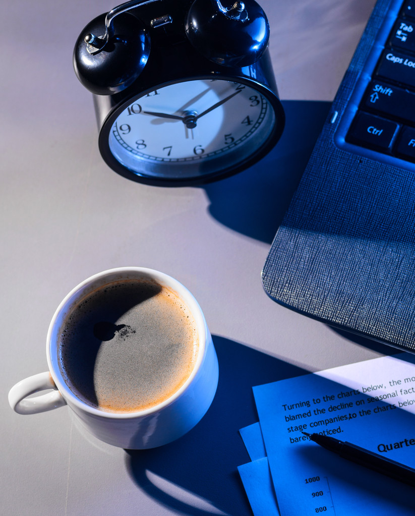 EmmittDelacmg's tweet photo. Another productive workday wrapped up! Just nailed the last client update and sipped my third iced latte of the day. Small wins = big energy for tomorrow!， https://t.co/TLr6rFxC0V