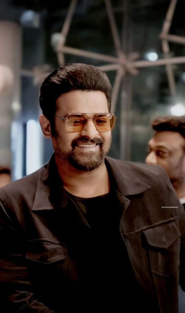 DarlingsWorld79's tweet photo. The king of humility, wearing his best asset, his smile 😍

Good Morning 🌄 Happy Sunday 🌞 

#Prabhas #Prabhas𓃵 #REBELWOOD https://t.co/fRAmh3SOiM