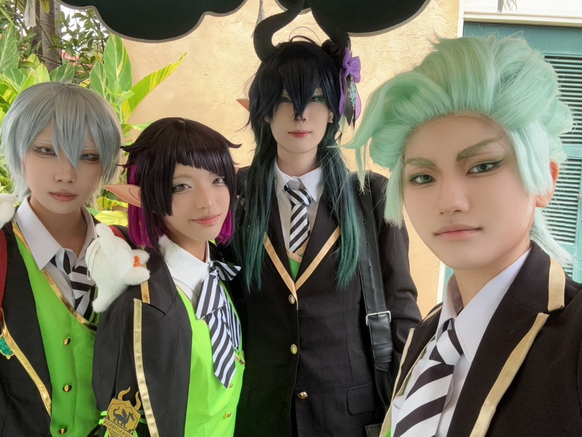 Yuno09_d's tweet photo. 念願のﾃﾞｨｱｿ4人でいます😭😭😭✨️
 #Dハロ仮装2026  #Dハロツイステ2026 https://t.co/igPUI8Auwj