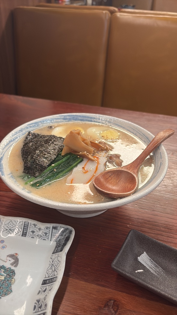 Suryakant_Waghm's tweet photo. I was teachin at a Summer School in Beijing whole of July… was mostly taking guess while ordering food on campus.

Not once was I disappointed. 

Educational institutions should minimally serve mutton and fish for students in India. https://t.co/ibAxUGgaac