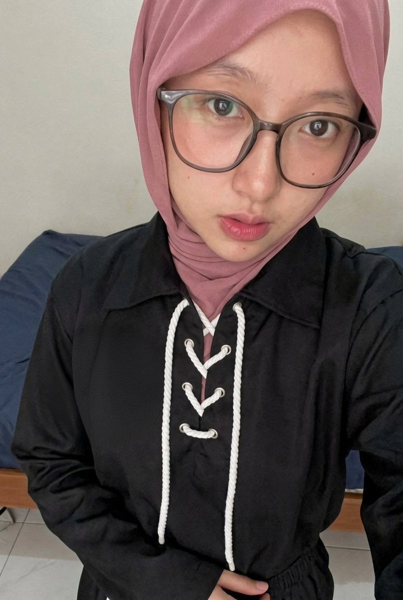 vcazaa's tweet photo. TOP FULL VIDEO VIRAL INDO TERBARU BOKEPLOKAL📛

1. Zaefier a Day in my Life Gay
https://t.co/5qTqPjYPzo

2. Eyen TikTok Viral
https://t.co/6UJwdpLpZg

3. Bilqis Luvena Danendra Banyuwangi
https://t.co/zXk5WryHyl

Terabox Videy Doodstream Shopee https://t.co/n6sMMoRym4