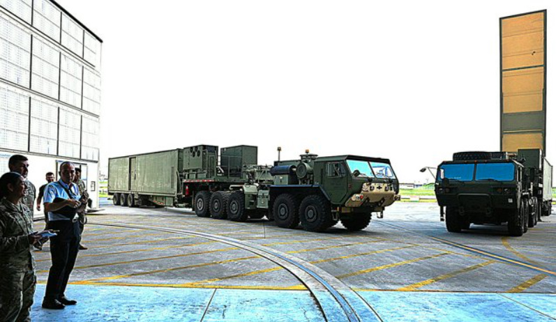 R1Jnl17veoUoRAE's tweet photo. 米中首脳会談が終わった途端にｗ

・米軍タイフォン中距離ミサイルが、鹿児島の鹿屋基地から、沖縄の嘉手納基地に進出公表
・アメリカは決して共産主義国家にはならない、動画を公開
・高市首相と直接電話

共同声明もなく、晩餐会の選曲から高市首相と電話の流れをみれば、米中改善とかない、ない。 https://t.co/zApLpiEtAx
