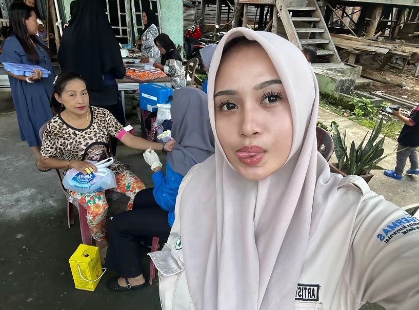 lalaf0r's tweet photo. demamm demam dan demam https://t.co/1rKbVuH6lX
