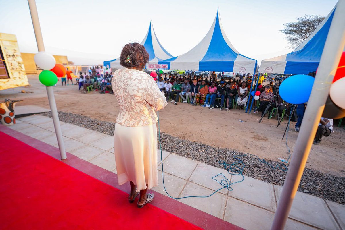 CSBeatriceMoe's tweet photo. 📍𝐋𝐨𝐝𝐰𝐚𝐫, 𝐓𝐮𝐫𝐤𝐚𝐧𝐚 𝐂𝐞𝐧𝐭𝐫𝐚𝐥

Today, as the Chief Guest, I officiated the launch of Desert Roses Centre of Excellence, as well as 'Roses Will Rise' book written by Rael Lomoti, at Nataparkaakono area of Turkana Central.

Desert Roses is a community-based organization in Turkana County that uses football as a tool of empowerment, education and social change through 'Let the Girl Play' initiative.

I also took the opportunity to challenge the Turkana community to rise above cultural beliefs and educate the girl child for a better life.

I updated area residents on the ongoing National Government development projects in Turkana county as I drummed up support for the Broad-Based Government beyond 2027.