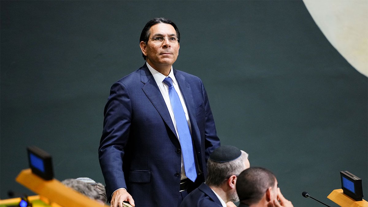 FNCGlobalNews's tweet photo. Israeli UN Ambassador Danny Danon's Starlink video has reached nearly 9 million views across social media — with nearly 40% of the video's Instagram viewers located in Iran, the largest share from any country.

Danon offered the Starlink device to an Iranian representative following Prime Minister Benjamin Netanyahu's address to the UN General Assembly. The representative declined to take it.
Danon's office says the ambassador has since received thousands of responses, including from Iranian exiles around the world.

As the video gained traction, an old video of former Israeli Ambassador Gilad Erdan also began recirculating online. Danon's representative told Fox News Digital that Iranian bots were pushing the 2023 footage as a counter-narrative to Danon's viral exchange.

Full story here https://t.co/cPbs9tAR4h
