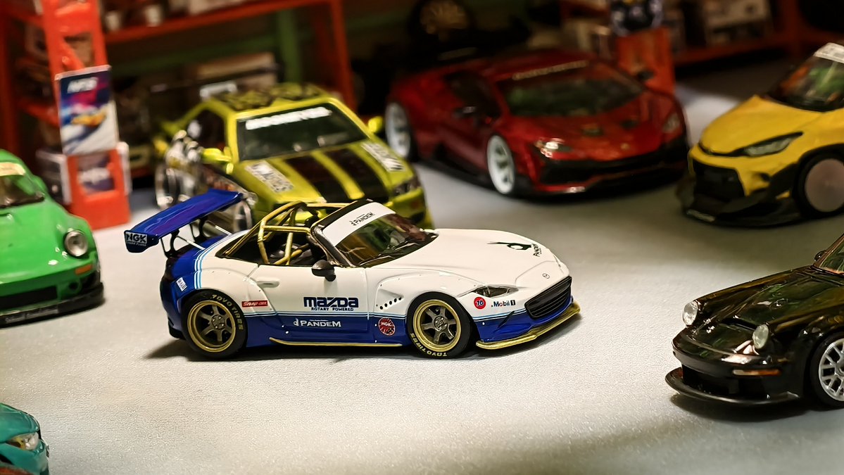Giga_Penguin's tweet photo. Inno64 Pandem ND MX5 🤗
Damn good casting and the wheels are perfect! Livery is nice too!
Really love it's wheels that matches the roll cage, skirts and splitter colours.
#164scale #164diecast #inno64 #mx5 #pandem https://t.co/w0RhN0KZiC