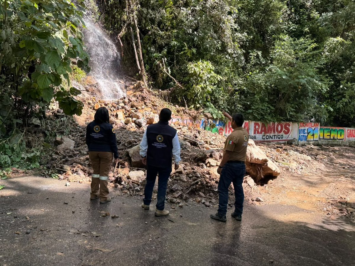 ContrastesdePue's tweet photo. ⛈️🚧 Atienden de inmediato #afectaciones por #lluvias en la #SierraNororiental de #Puebla 👇🏻

https://t.co/5EF5snEruf https://t.co/jlyIaZZsEr