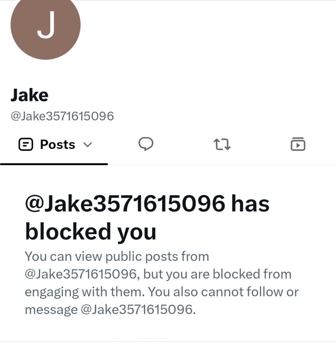 RCBricks's tweet photo. @Jake3571615096 @ACMC_Country @JakeGylIienhaal @skenxxieco @losangelesbey You're* 

Why comment then block like a coward @Jake3571615096? Caught! https://t.co/0Gj5Krw4NU