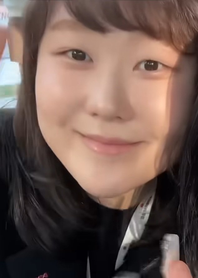 hami0919's tweet photo. 저 이때 잠뜰님보고 진짜 개이뻐서 충격받음....충격적인 미소녀야 https://t.co/iSUJx0Nlo4