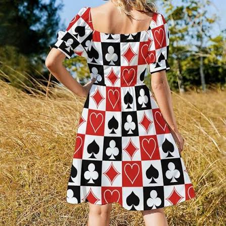 PlayingCardG1rl's tweet photo. are there any clothes with playing card patterns/inspirations that don't look hideously hideous. 

Like a subtle design instead of having a "subtle glare effect" when you look at it

#playingcards #clothes #fashion https://t.co/CjSX8c9Xrj