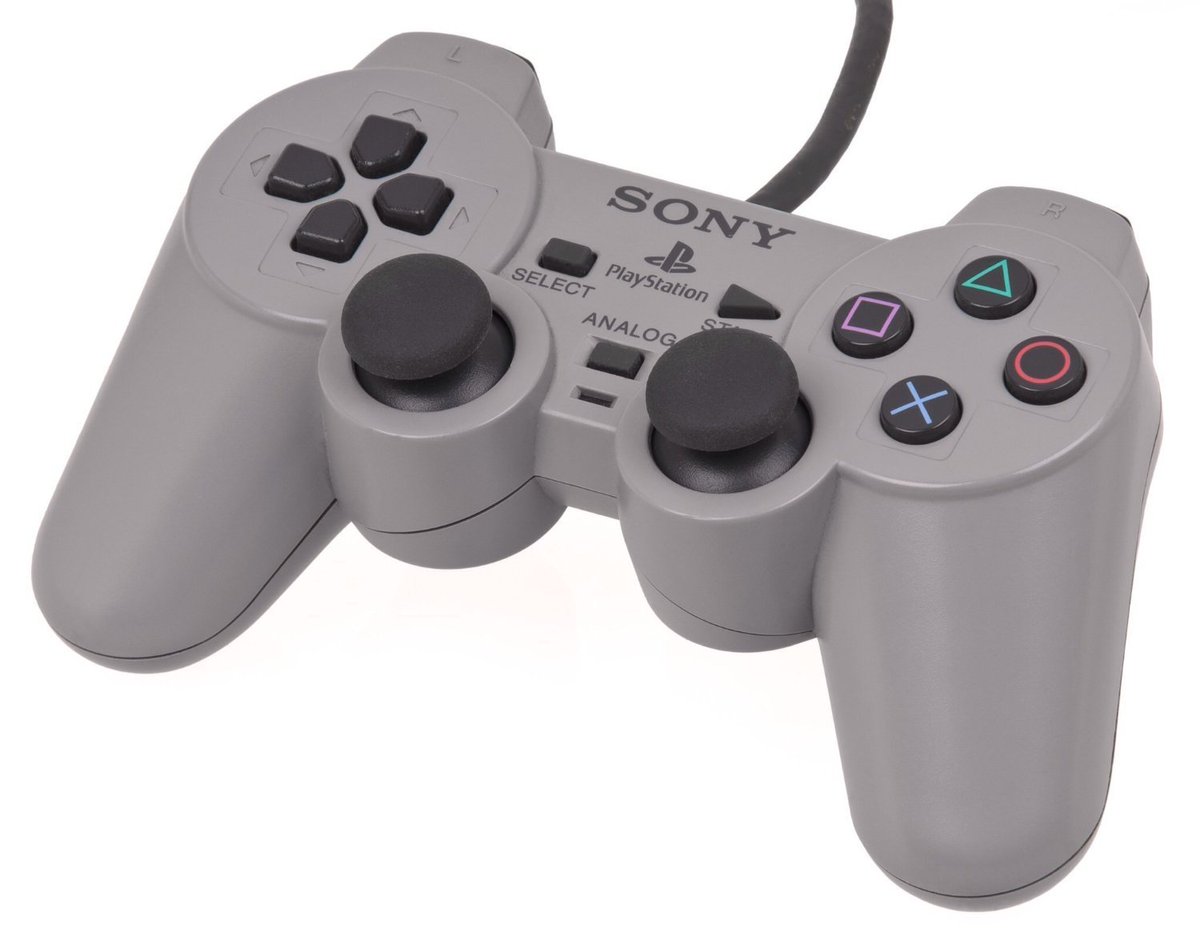 the_raw_cat's tweet photo. @bozoid retro LARPers continue forgetting that the dualshock existed https://t.co/igJ5mmyCrd