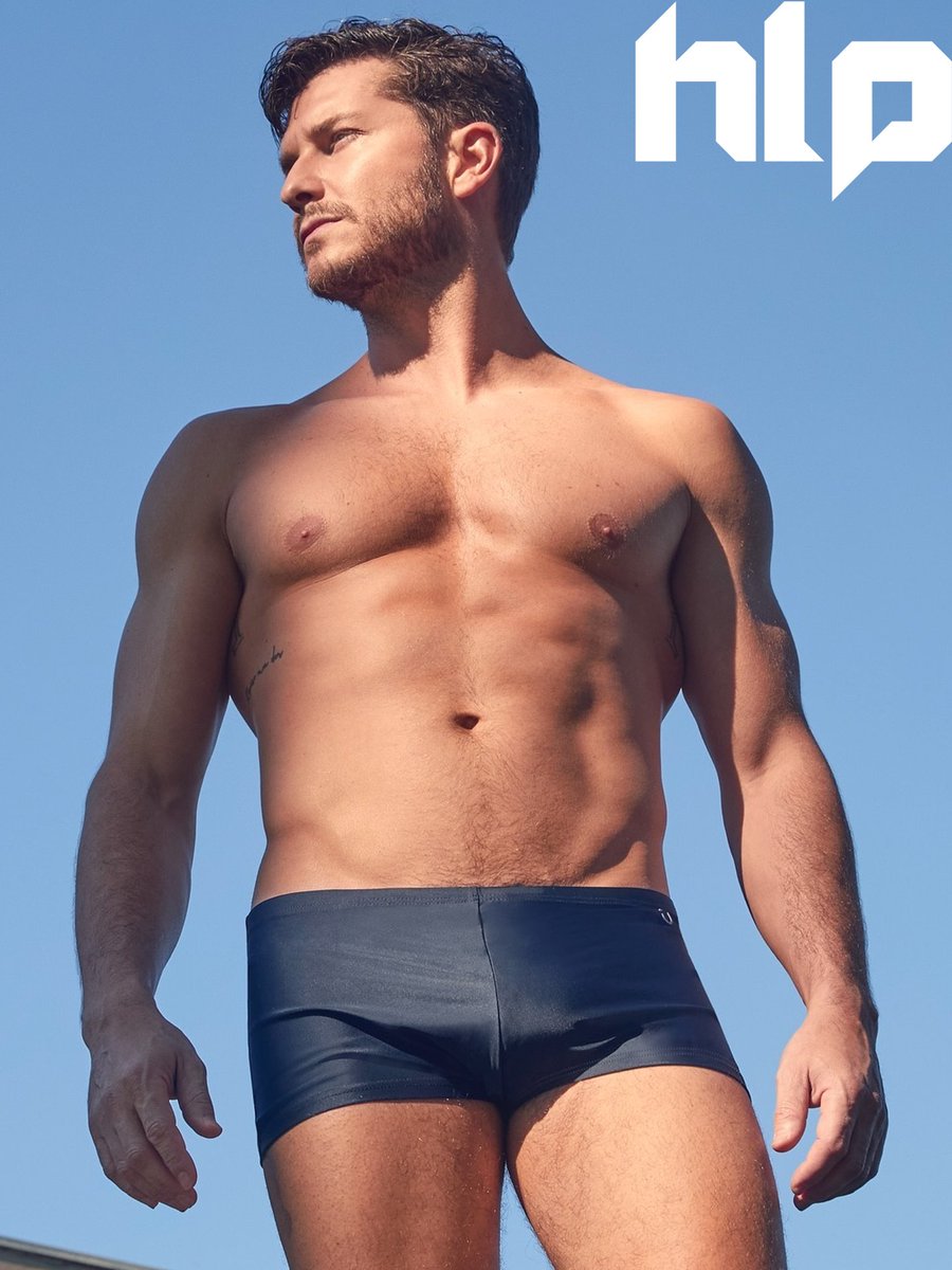 homensdelinguap's tweet photo. Diretamente de 2024, bora relembrar esse ensaio sensacional que o HANDSOME @KlebberToledo Klebber Toledo fez para a IUMAN?! Qual dessas fotos é a sua favorita?💥💥💥

#klebbertoledo #throwback
#photography #iuman
#homensdelinguaportuguesa https://t.co/cZEWRtI0Qx