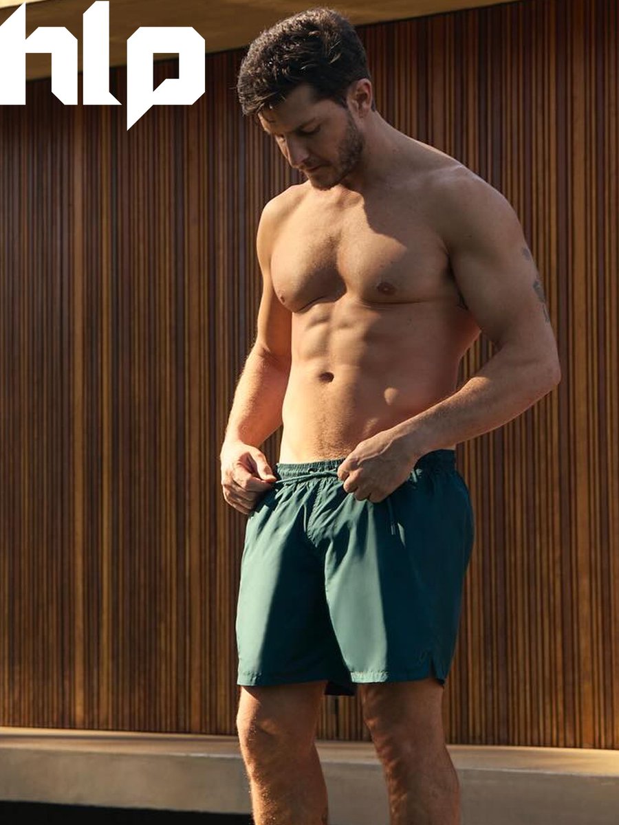 homensdelinguap's tweet photo. Diretamente de 2024, bora relembrar esse ensaio sensacional que o HANDSOME @KlebberToledo Klebber Toledo fez para a IUMAN?! Qual dessas fotos é a sua favorita?💥💥💥

#klebbertoledo #throwback
#photography #iuman
#homensdelinguaportuguesa https://t.co/cZEWRtI0Qx