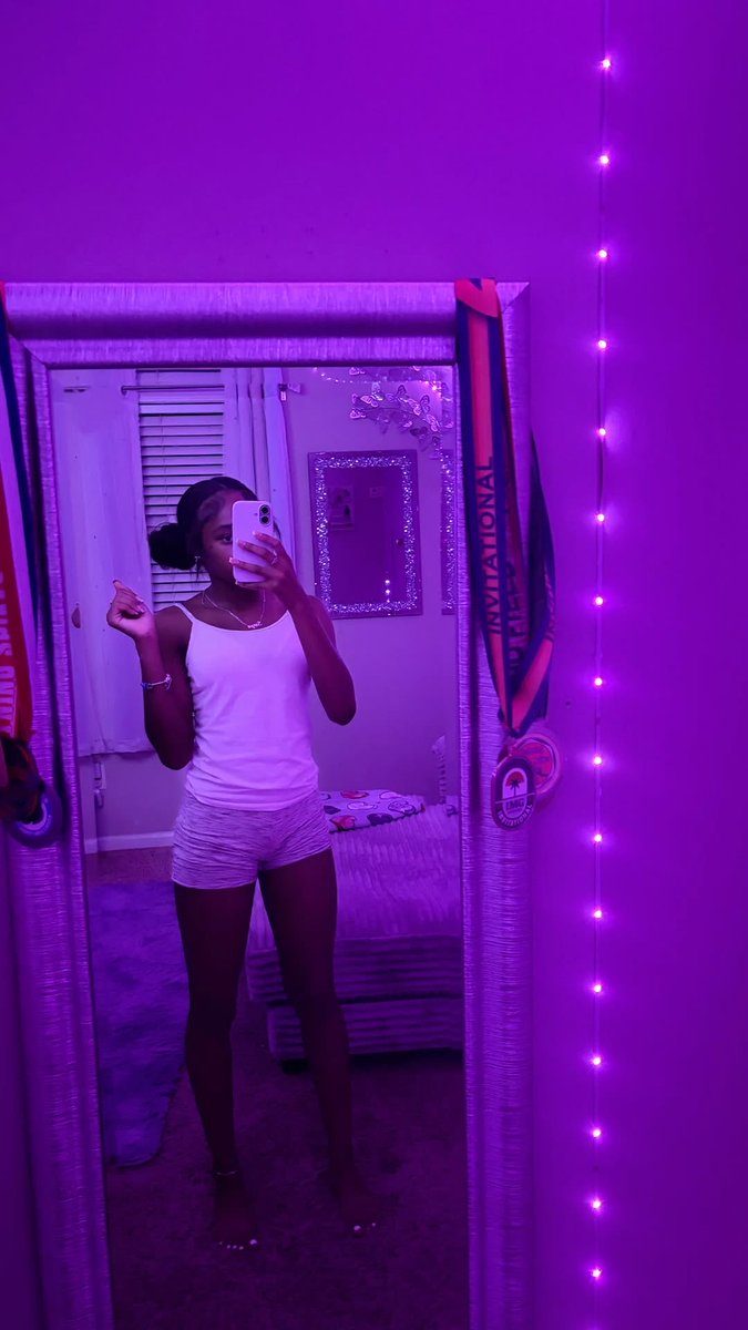 Ykdatgirlfarrah's tweet photo. Pretty young ho✌🏾💓 https://t.co/1eJBtWMYNb