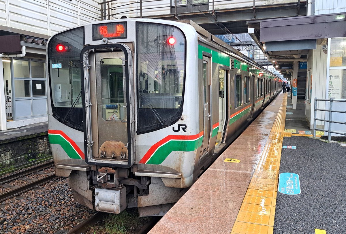 keikyu1000h's tweet photo. おはようございます😆
9/26撮影📸 新白河駅·福島駅·郡山駅にて

昨日の福島バスまつりへ向かう際に乗車した電車🚃

2123M 東北本線 普通 福島 行
🚃E721系0番代 P-24+P-3編成 4両
2140M 東北本線 普通 新白河 行 4両
🚃701系1500番代 F2-504+1000番代 F2-28編成

 #JR東日本  #東北本線  #E721系0番代
 #701系1500番代  #701系1000番代
 #スマホ撮影
