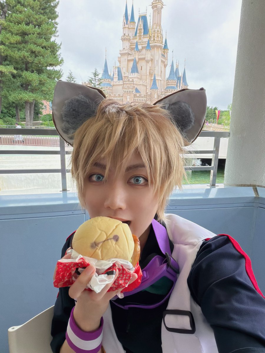 otono_15's tweet photo. 健康は最大の財産ッスから！🍔

#Dハロ仮装2026
#Dハロツイステ https://t.co/5dtFeJ0ik4