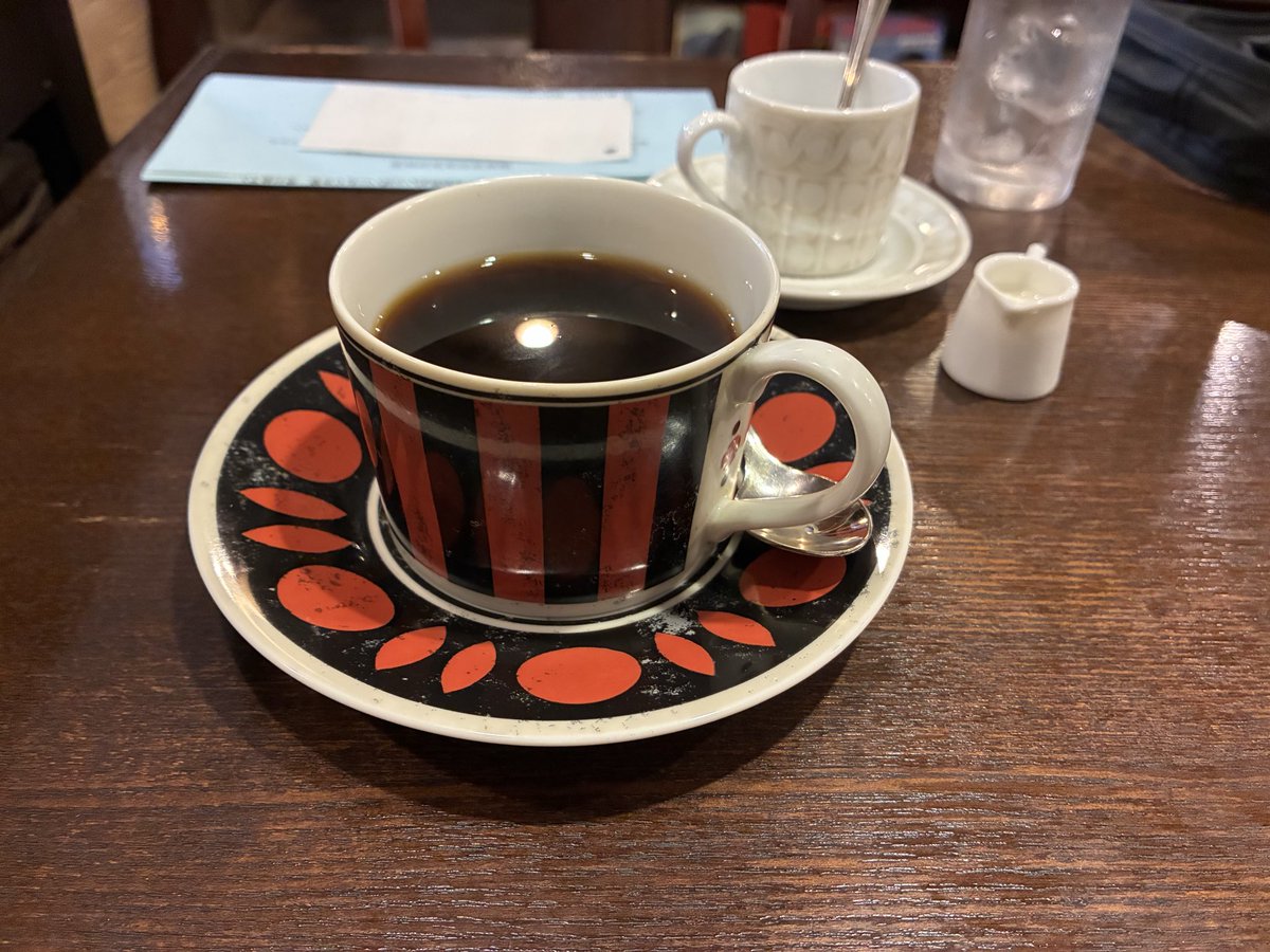 inoetan's tweet photo. 東京に来る用事があったので昔住んでいた吉祥寺近辺に立ち寄ったよ。
珈琲散歩で休憩。懐かしい。 https://t.co/j2FBwCaNRD