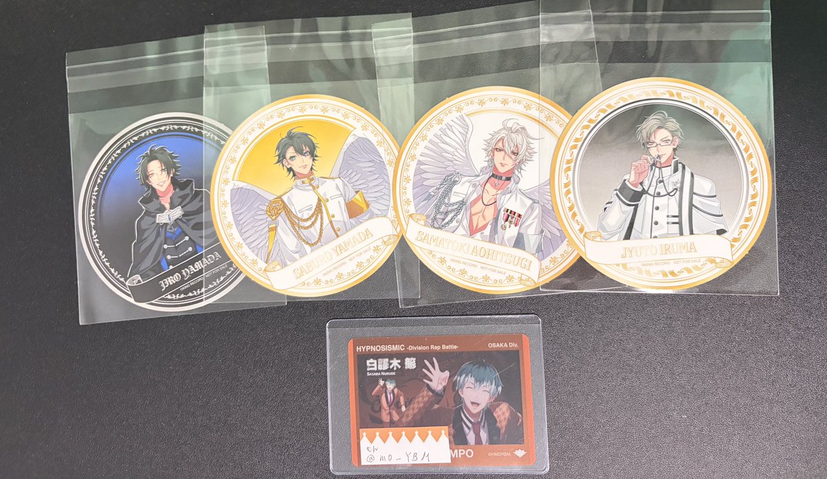 mo_YBM0301's tweet photo. 【交換】 ヒプノシスマイク ヒプマイ 9th カフェ チェキ風 トレカ　コースター　チェキ

譲→二郎 三郎 左馬刻 銃兎 理鶯 一二三 独歩　
        十四 獄 

求→簓

平日夜19時頃池袋手渡し
10/3 ライブ会場現地15時頃まで手渡し

検索からもお声がけ下さい。
宜しくお願い致します🙇‍♀️ https://t.co/Lj7hJpMfim