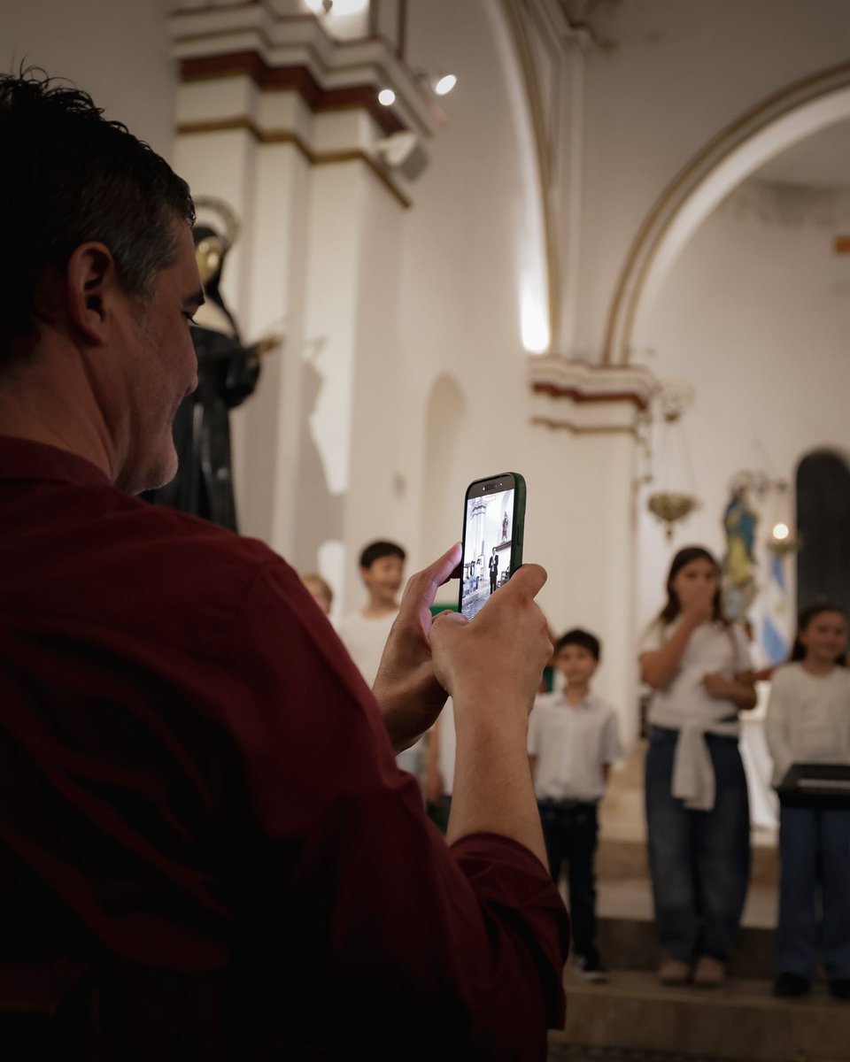 ferraitelli's tweet photo. Nuestro Coro Municipal “Maestro Mario Mancuso” está a días de vivir una experiencia inolvidable. En el marco de su 50° aniversario, viajará a Italia para presentarse en Parma, Bolonia y Roma. https://t.co/n2oYIVzRd3