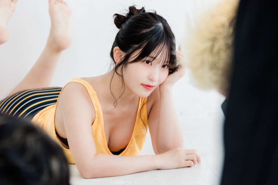 STARiseOfficial's tweet photo. \ #STARise 配信開始まであと3日🌞 /
#新川空 撮影オフショット📸
ヘルシーな雰囲気と眩しすぎる透明感にドキドキです✨
▼ ご予約はこちらから
https://t.co/twuilAFMZB
▼ 予約キャンペーン受付は9月29日(火)23:59まで!
https://t.co/Ug526TwUaS https://t.co/tanyMBjdr5