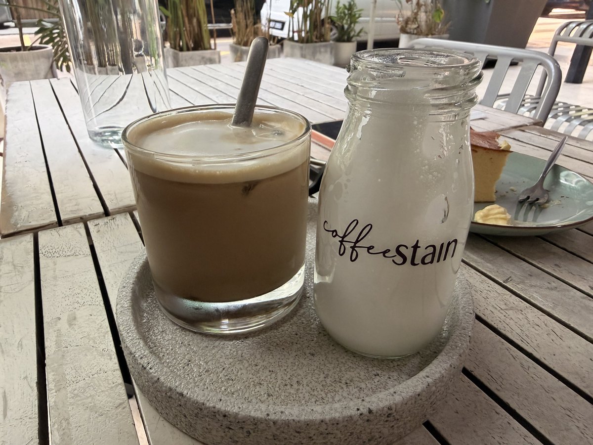 sixpoittho's tweet photo. Breakfast.. https://t.co/oBC5L2SNt1