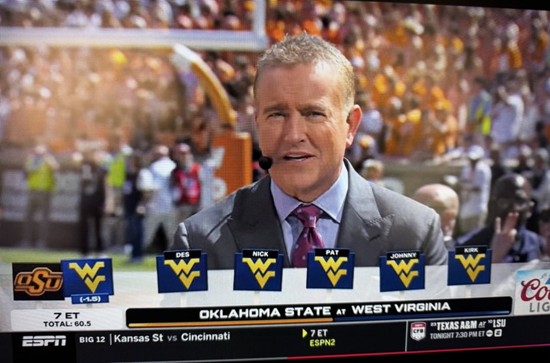 Brett_McMurphy's tweet photo. Nice job boys, fading the Cowboys h/t @PistolRick https://t.co/az8eAEvouT
