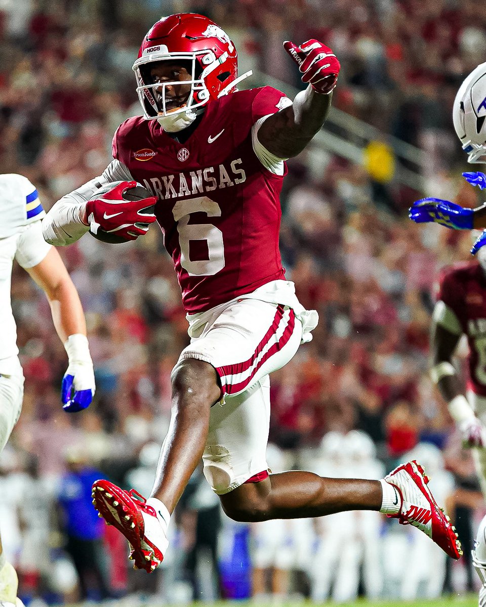 RazorbackFB tweet picture