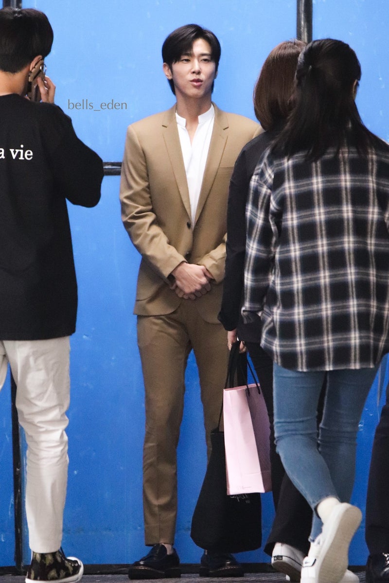SkyUK2154's tweet photo. 190927 TVXQ! Go to work ‘Analog Trip’ Youtube Original ~Press Conference~
#UKNOW #YUNHO #유노윤호 #TVXQ!     
#IKNOW #UKNOW_PROJECT26 #TimesTickin https://t.co/2yzVkqh8mn