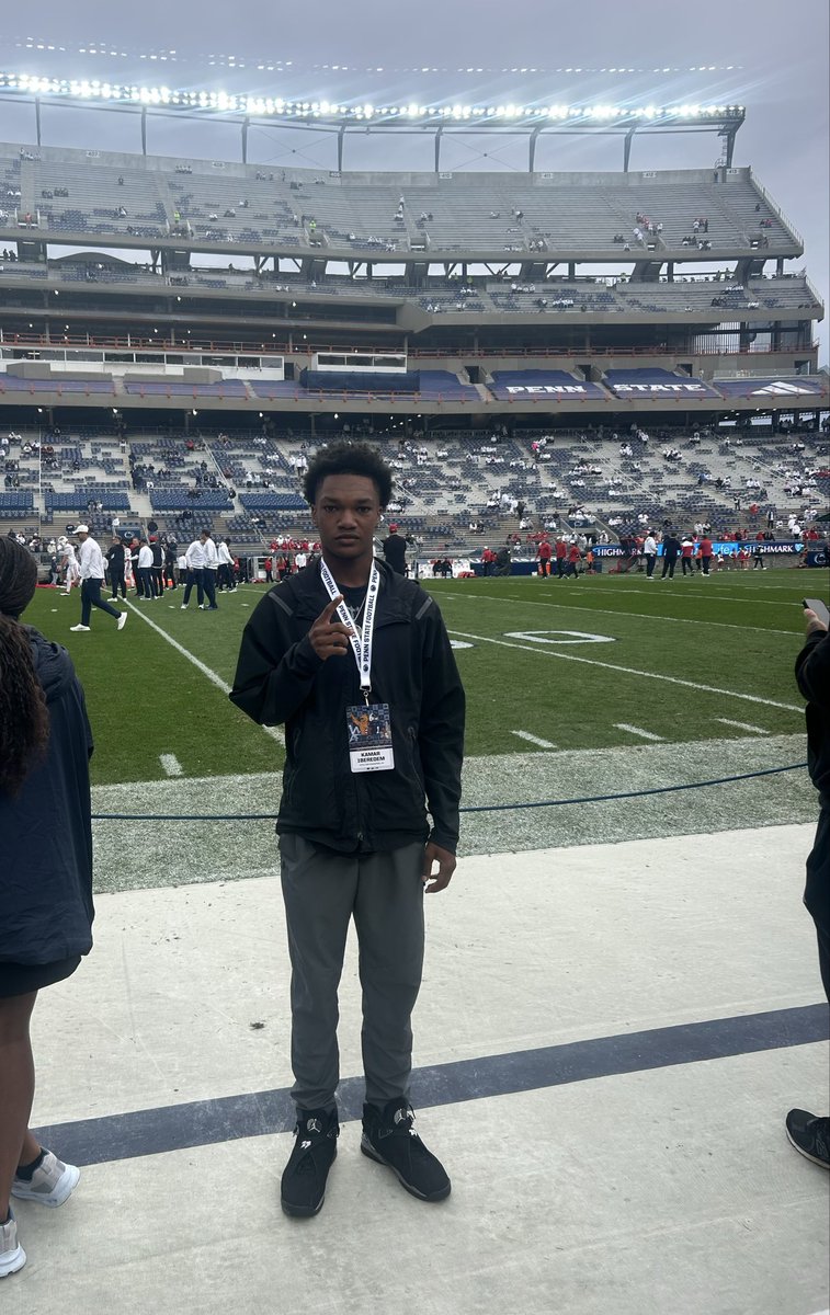 _Kamar1Iberedem's tweet photo. Enjoyed my time at PSU, can’t wait to be back very soon! #WeAre ⚪️🔵 https://t.co/RQn03aMcUc