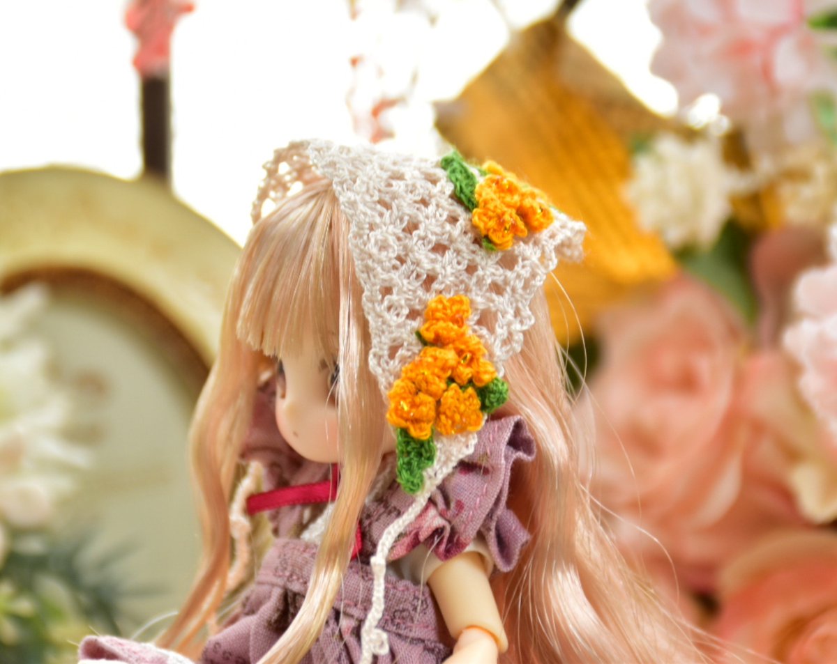 arcadian0307jp's tweet photo. 季節のお花、金木犀のバブーシュカをminneショップに登録しました！
刺繍糸で編んだ手編みの一点ものです。

4～4.5インチヘッド推奨サイズです。
単品ではクーポン対象外の金額ですので、ご注意下さい。

こちらも本日21時から、販売開始します。 https://t.co/7fY5lJpW69