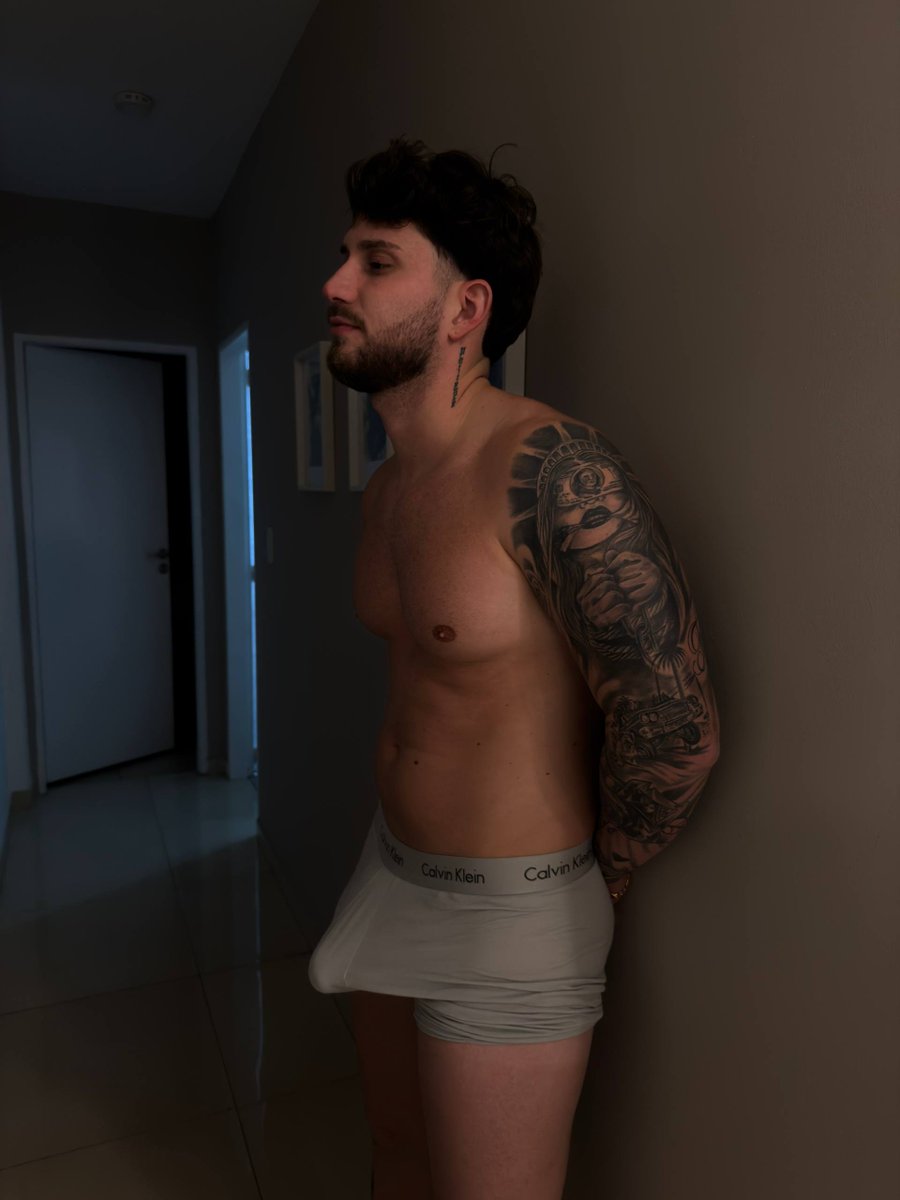 thedomjack's tweet photo. Too tempting to ignore. https://t.co/BLzQt12Ts1