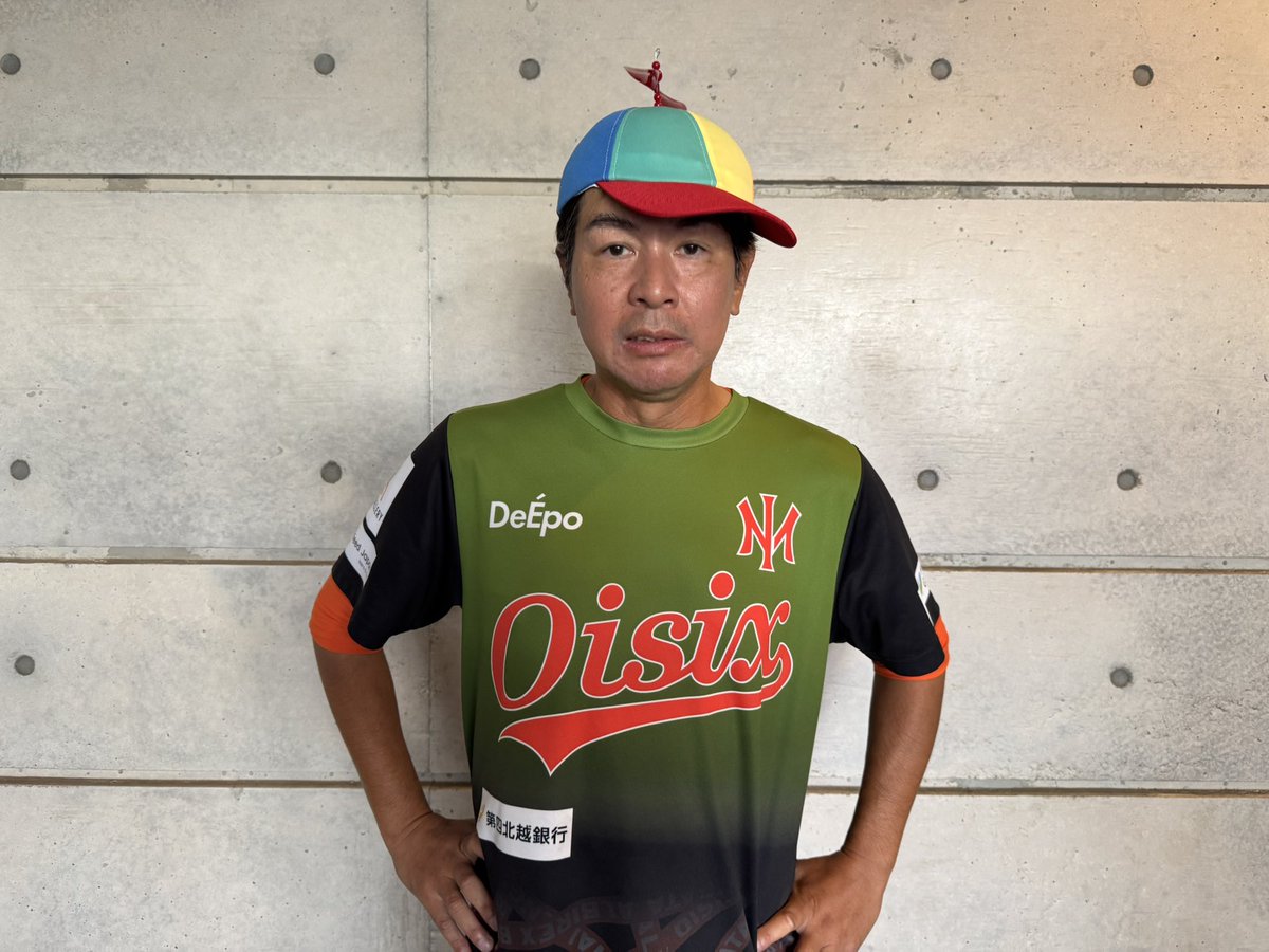 Albi_BC_PR's tweet photo. この後のサインor撮影会には武田勝監督が登場✨
「お腹が痛い…だけどサイン会行く。」とコメント🎤
#武田勝
#オイシックス新潟アルビレックスBC https://t.co/VyDmHeNc4q
