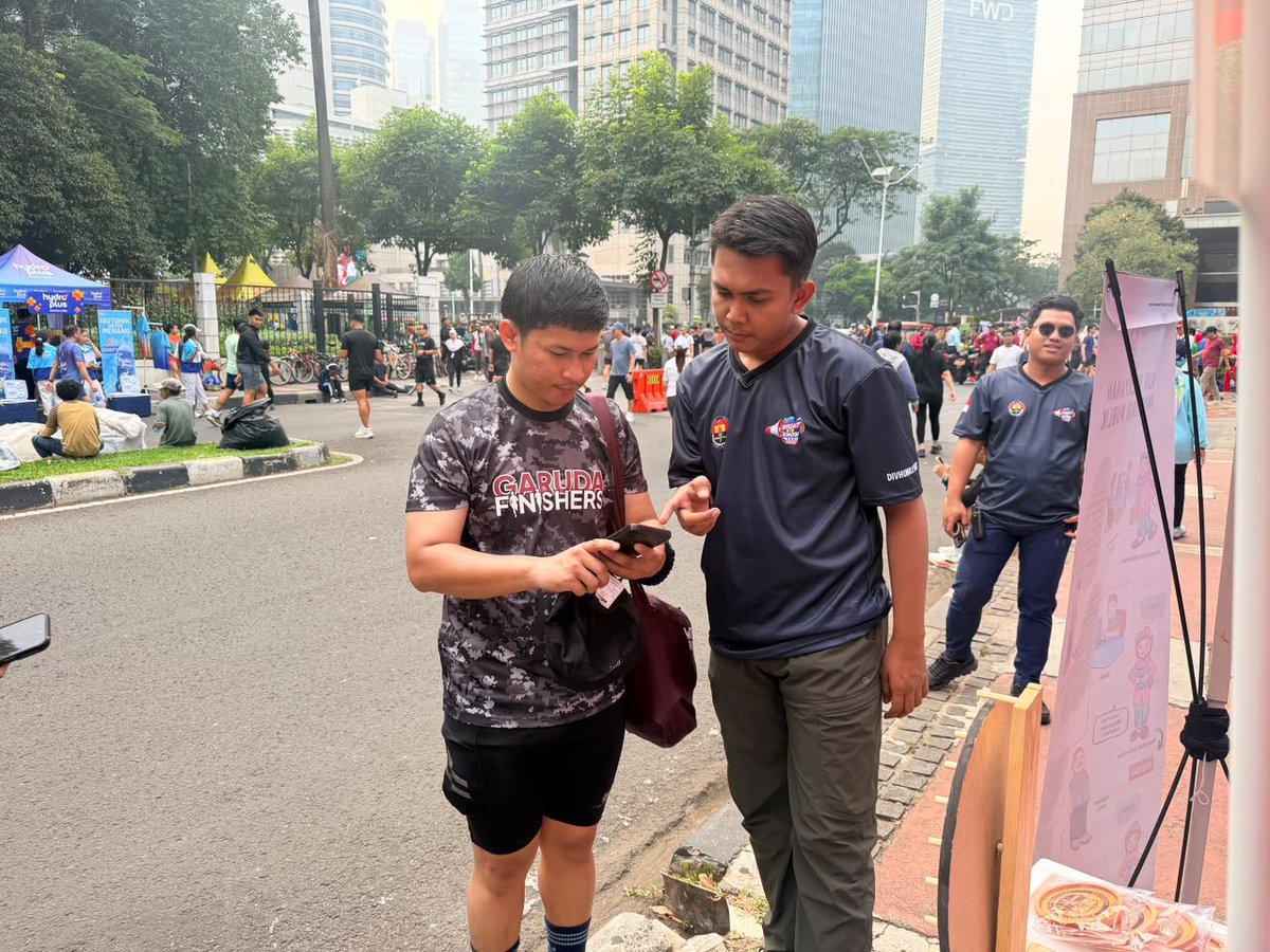 HumasResCms's tweet photo. Sosialisasi Hari Hak untuk Tahu di CFD Jakarta, Perkuat Edukasi Informasi Publik https://t.co/yYp2N2Rf7v