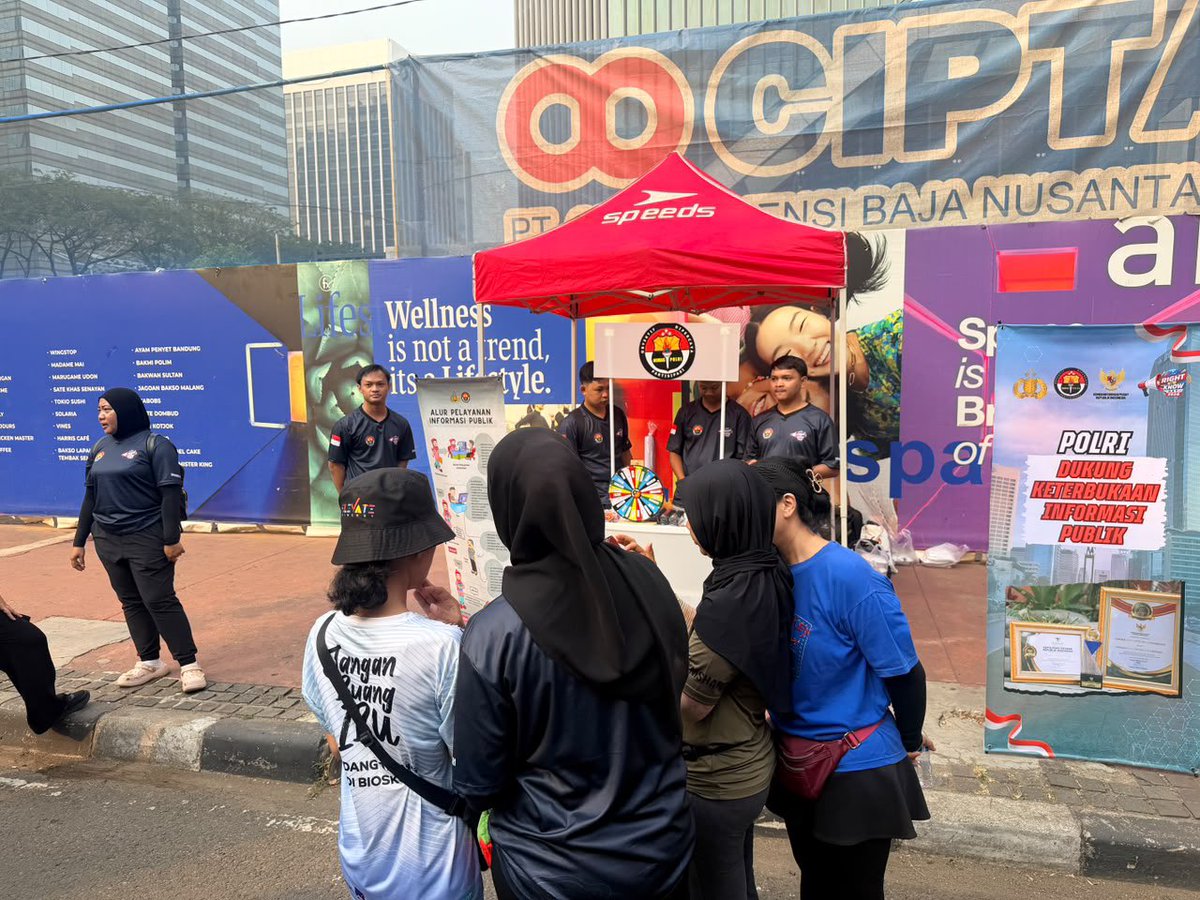 HumasResCms's tweet photo. Sosialisasi Hari Hak untuk Tahu di CFD Jakarta, Perkuat Edukasi Informasi Publik https://t.co/yYp2N2Rf7v